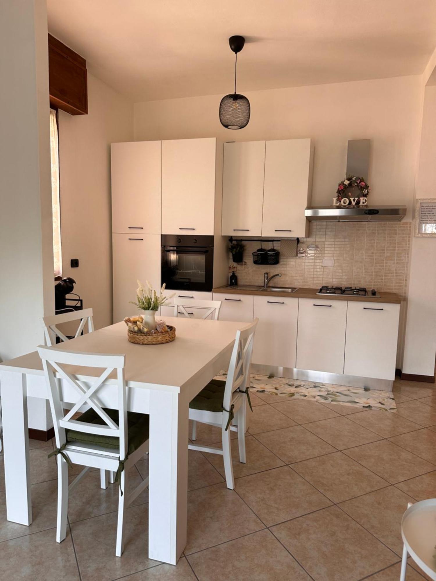 Apartamento Little House Lezzeno Exterior foto